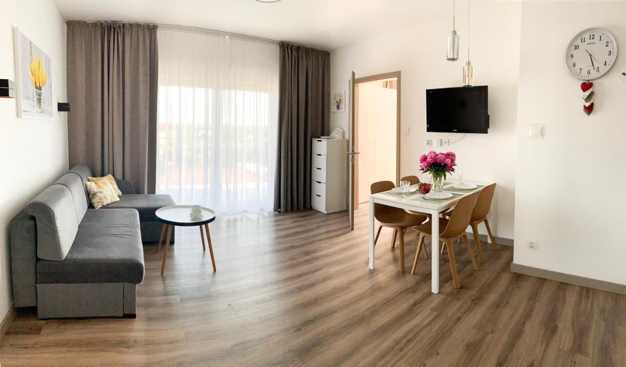 Apartament Livia Sianozety Kültér fotó