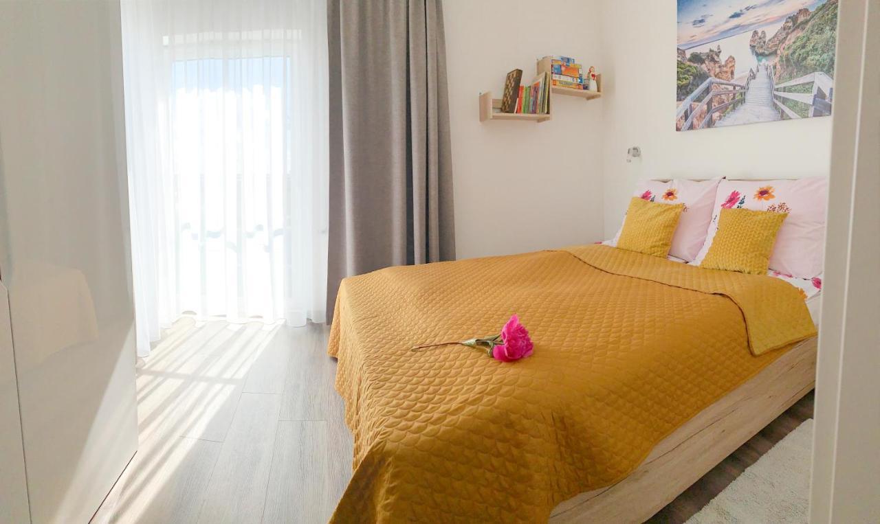 Apartament Livia Sianozety Kültér fotó
